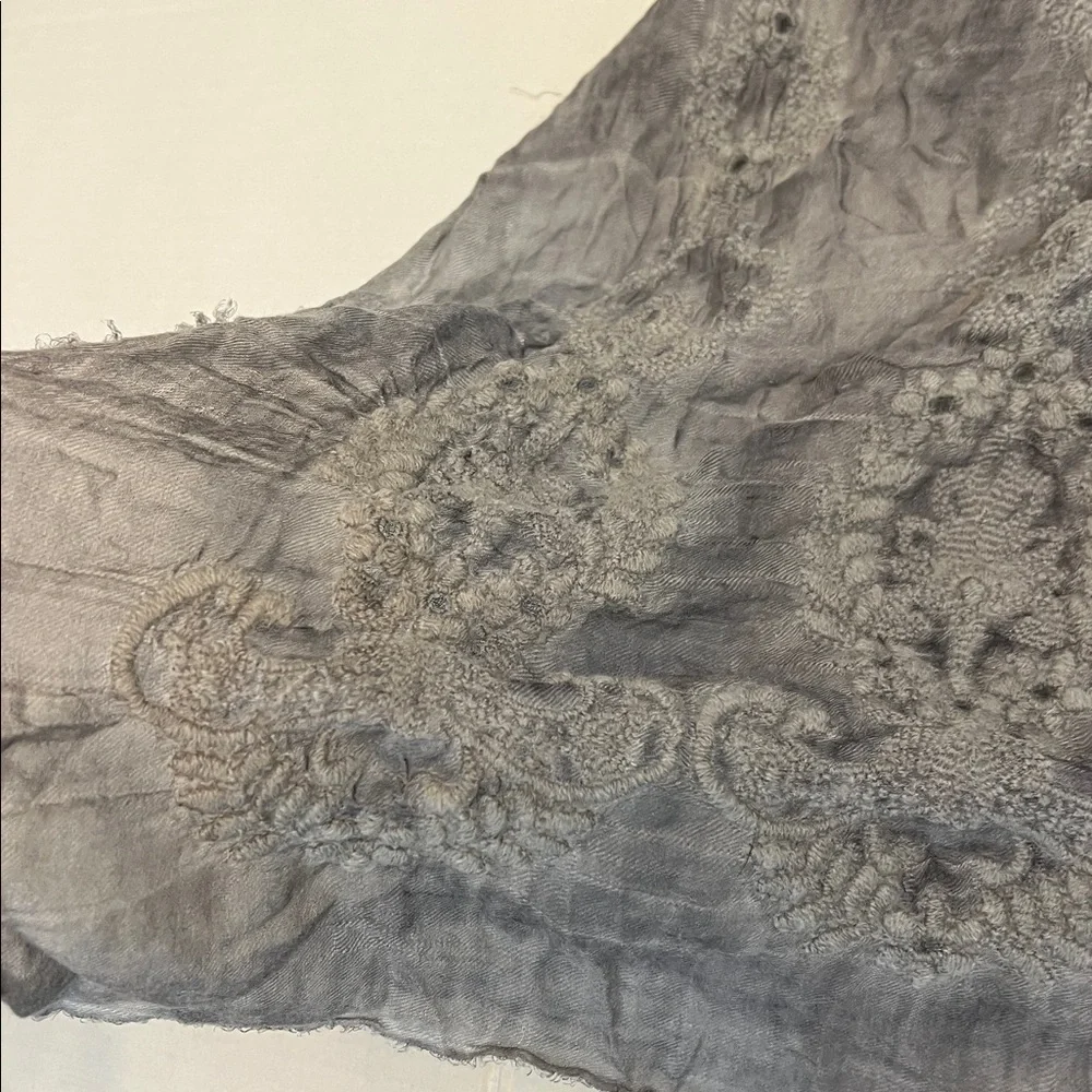 DONCASTER GRAY SOFT EMBROIDERED LARGE SCARF